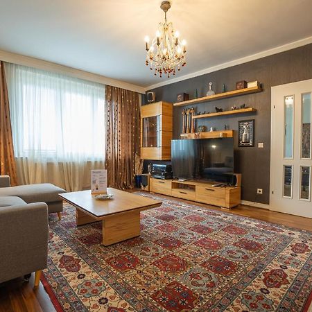 Apartment With A Balcony - 15 Min To City Center Vienne Extérieur photo