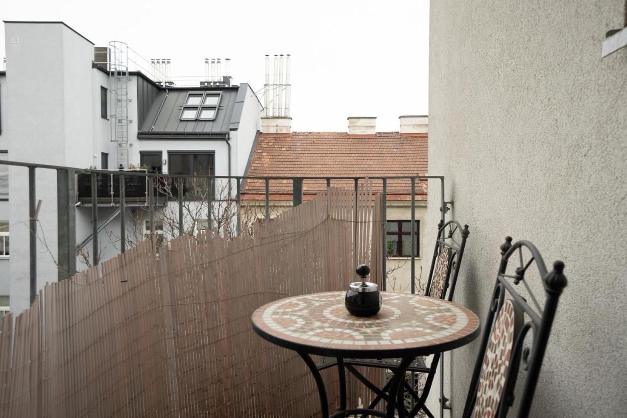 Apartment With A Balcony - 15 Min To City Center Vienne Extérieur photo