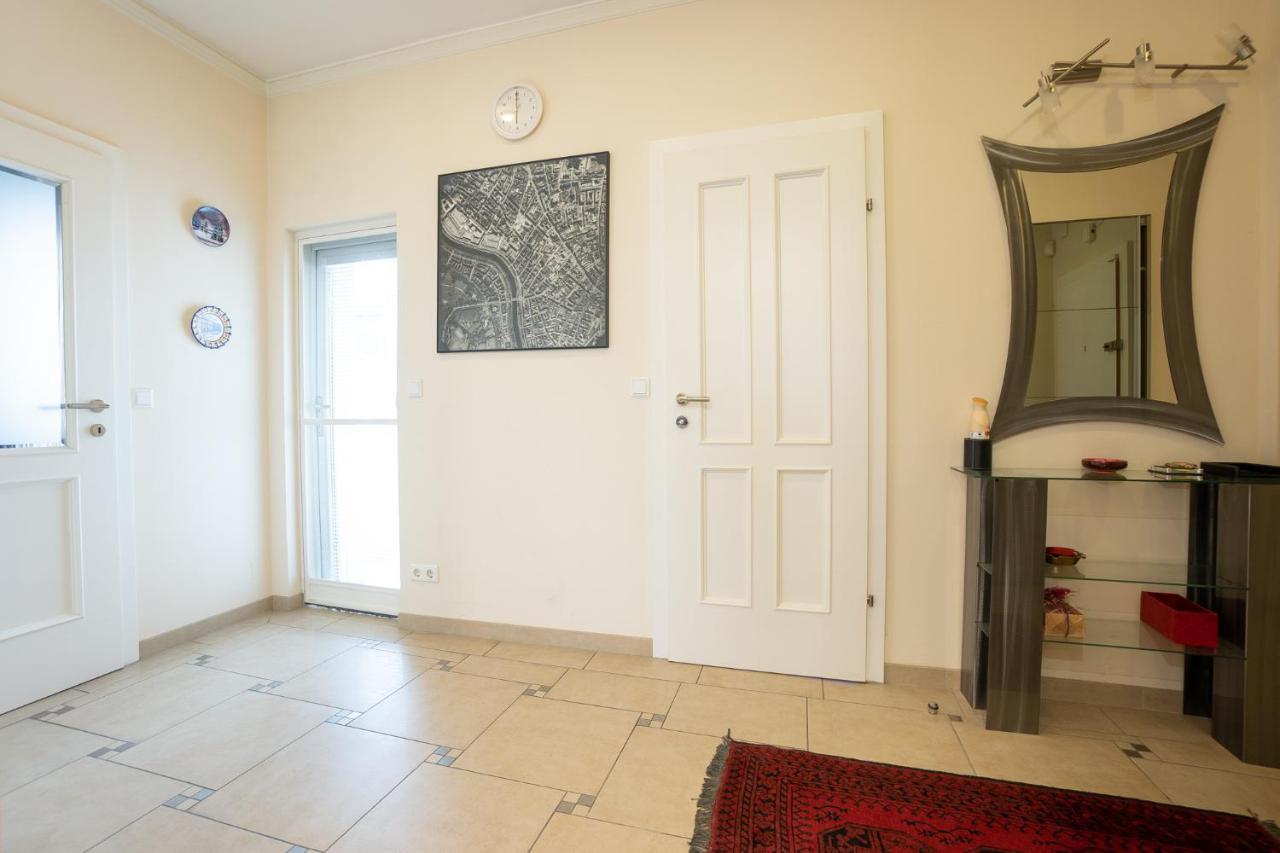 Apartment With A Balcony - 15 Min To City Center Vienne Extérieur photo